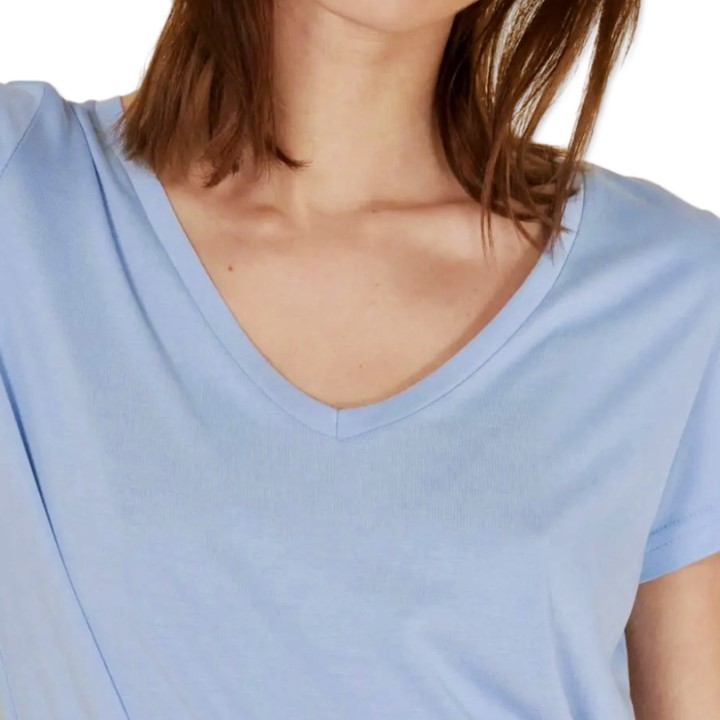 CERISE tee Baby Blue 3 CERISE tee Baby Blue