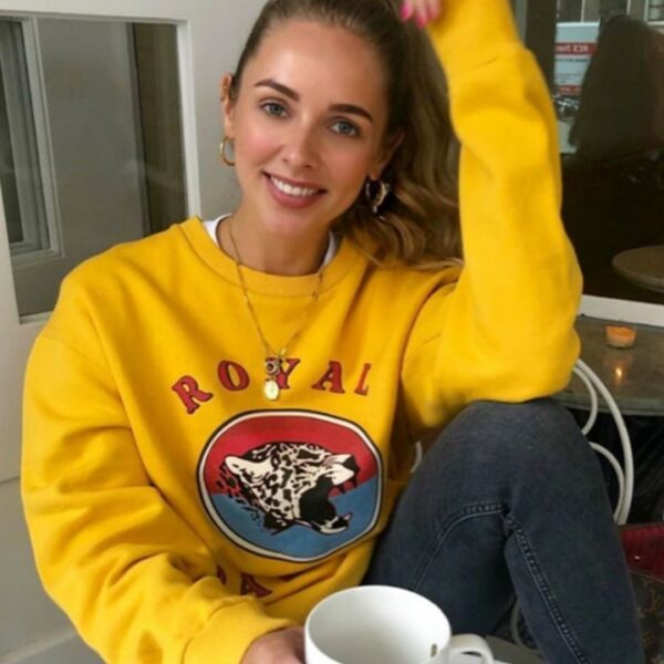 LINAYA sweater Mustard Model 3