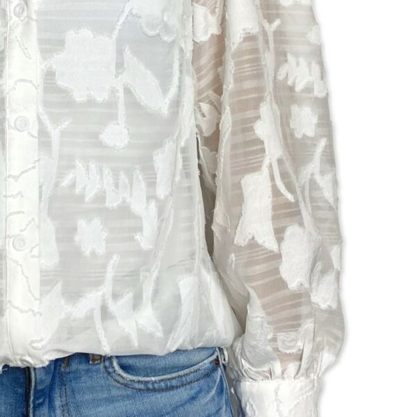 MAGALIE blouse Close up