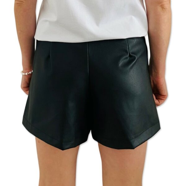 SABEAU short Black back